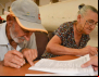 Famílias de São Simão assinam primeiros contratos de habitação Rural